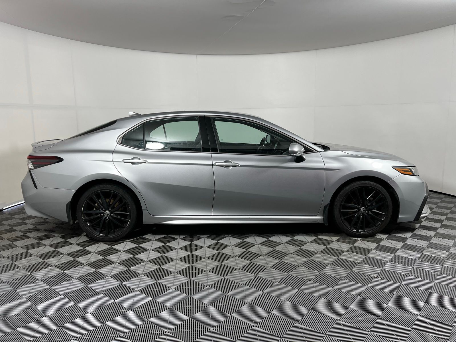 Thumbnail: 2021 Toyota Camry - 4