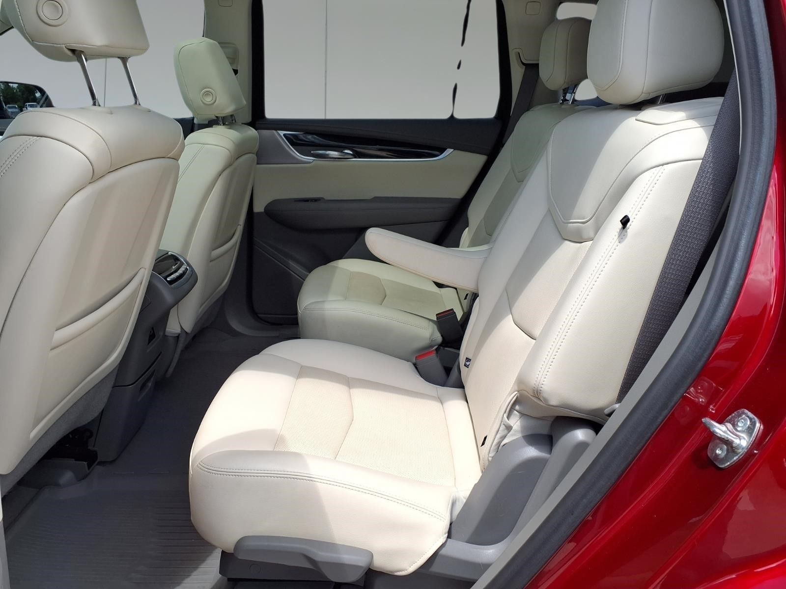 2024 Cadillac XT6 Premium Luxury Red at River Oaks CDJR