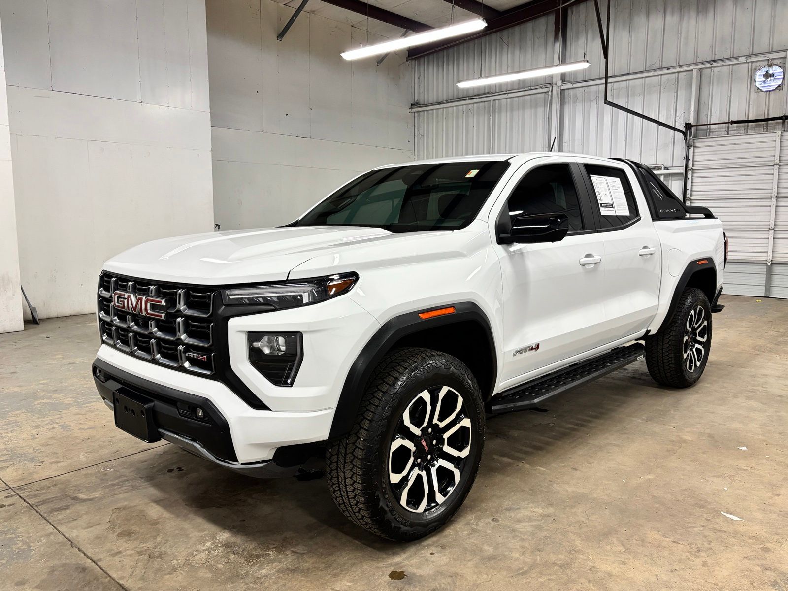 Used 2025 White GMC AT4 image 3
