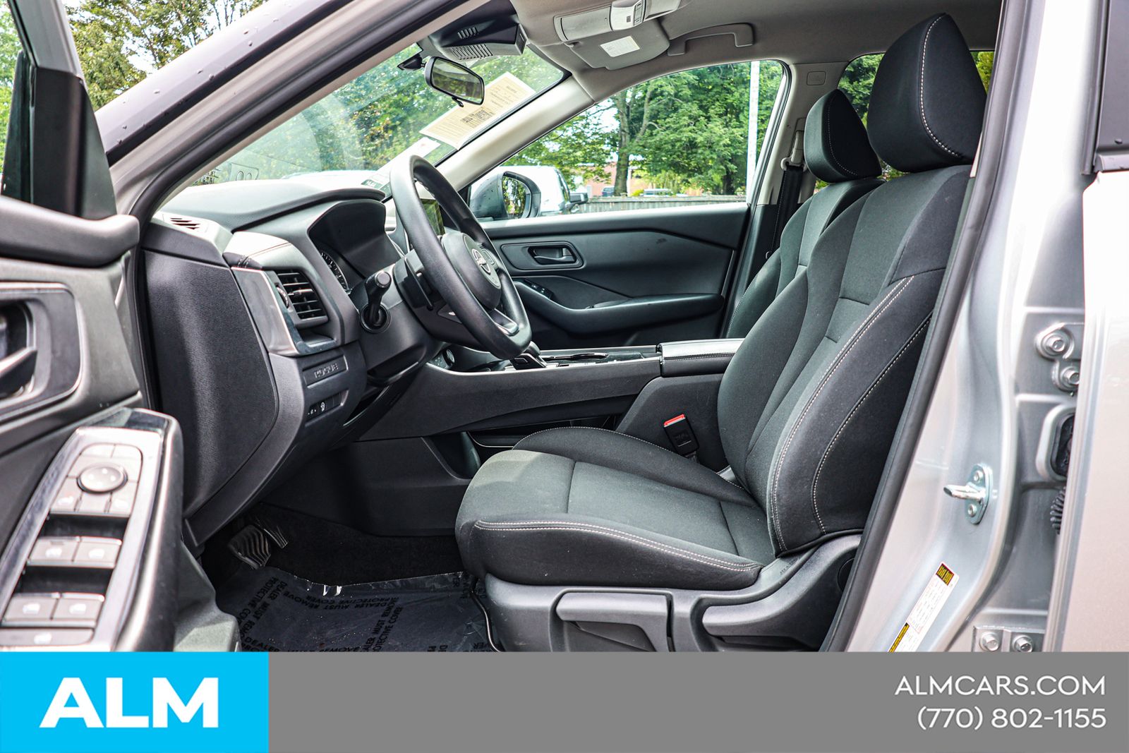 Used 2024 Silver Nissan S image 18