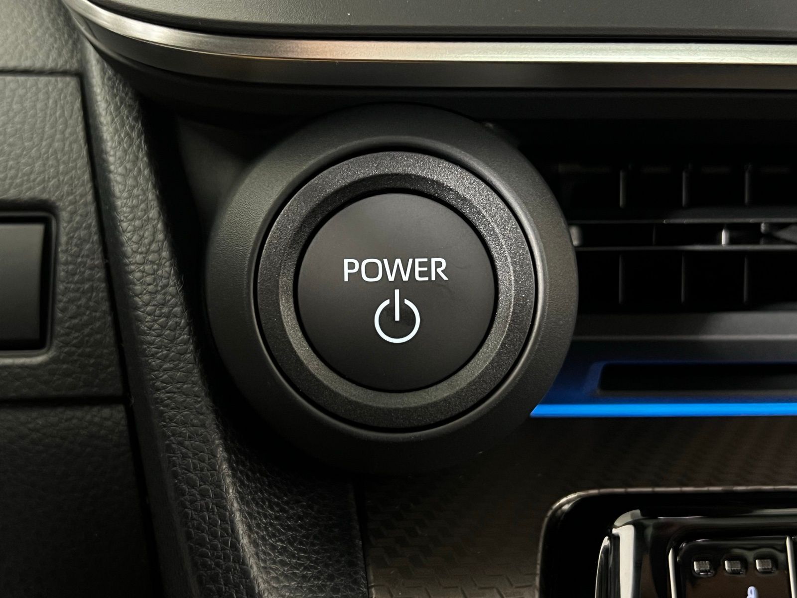 Thumbnail: 2026 Toyota Prius - 19