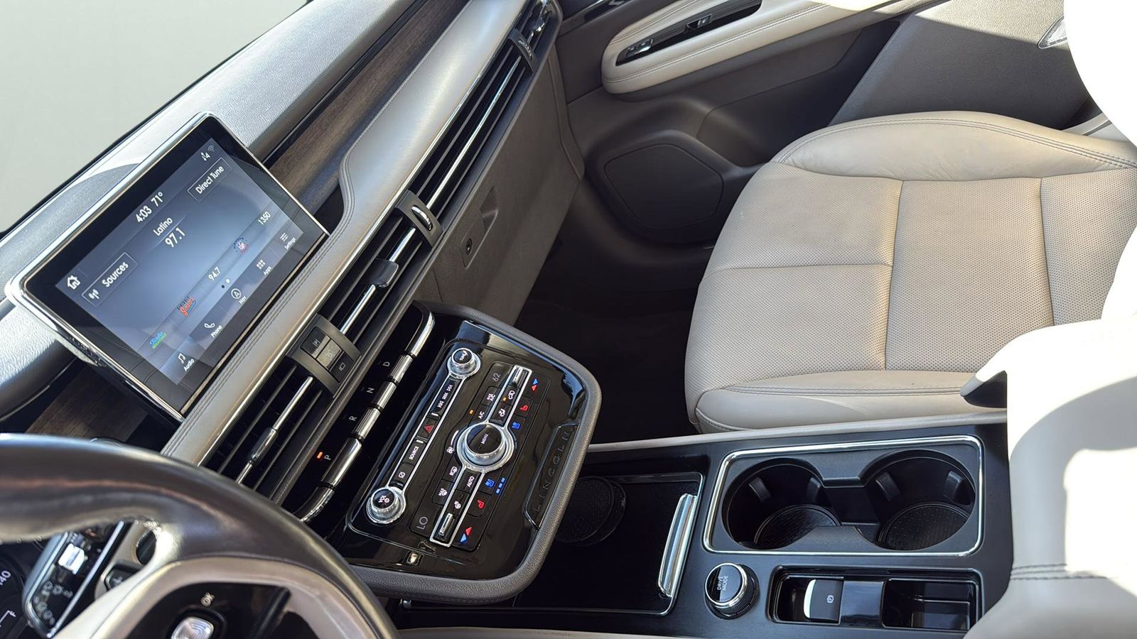 Used Car 2020 Lincoln Corsair  Reserve For Sale Under $30,000 In Austin, Texas