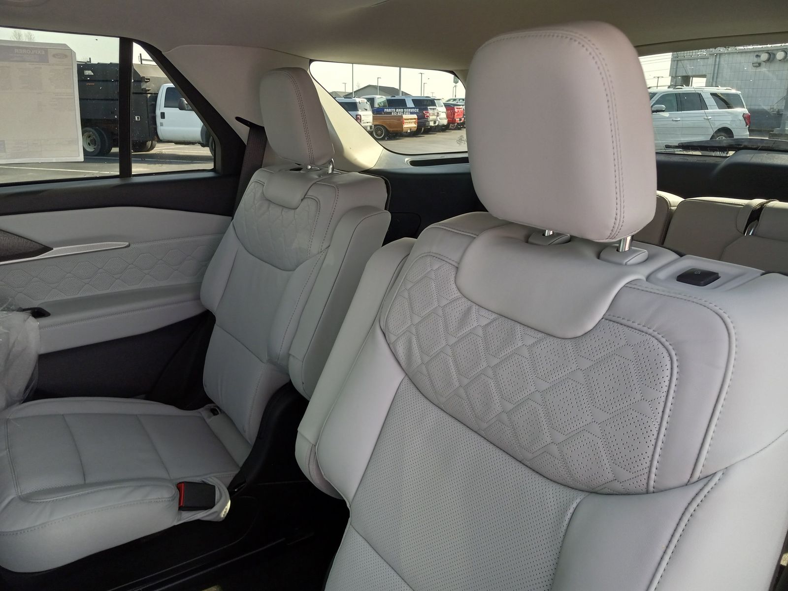 2026 Ford Explorer image 15