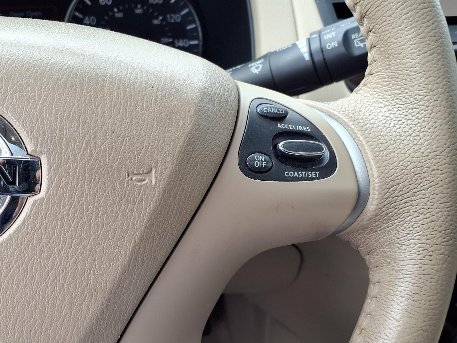 2014 Nissan Pathfinder SL White at Joe Myers Mazda Kia
