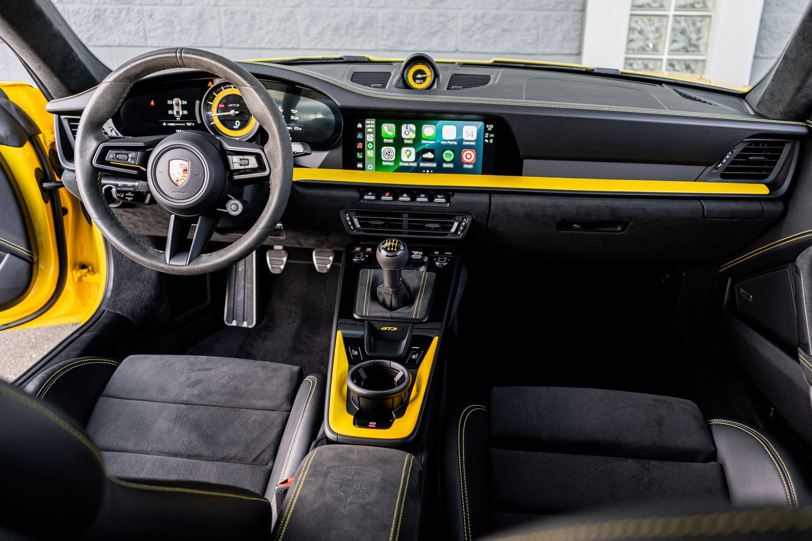 2022 Porsche 911 GT3 Touring photo 4