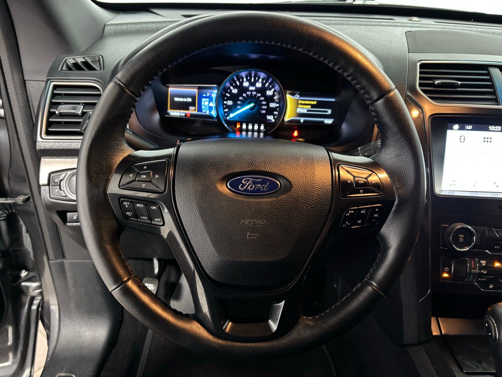 Used Car 2019 Ford Explorer  Xlt For Sale Under $15,000 In Austin, Texas
