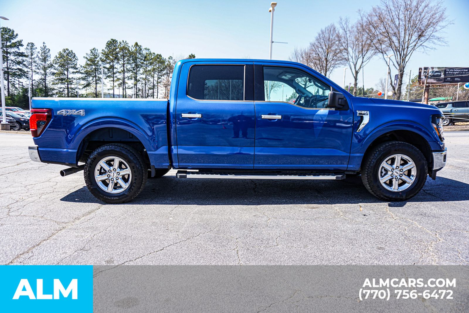 Used 2025 Blue Ford XLT image 11