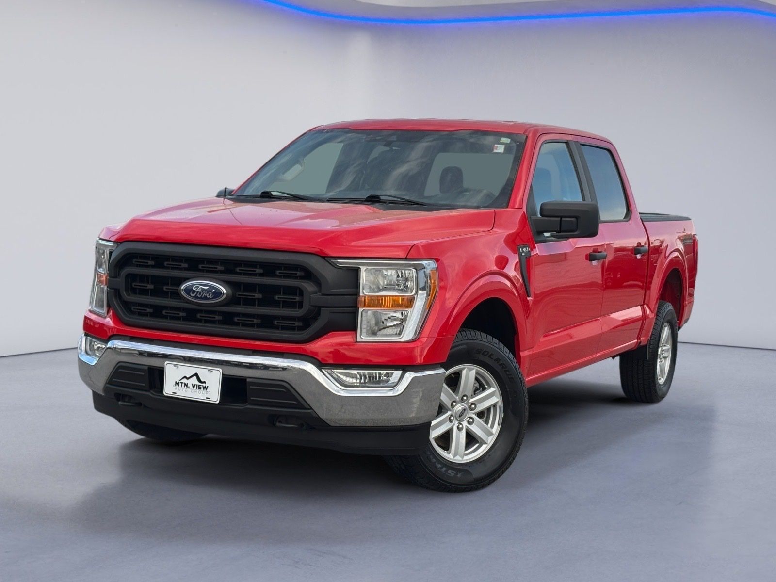 View vehicle photo 2