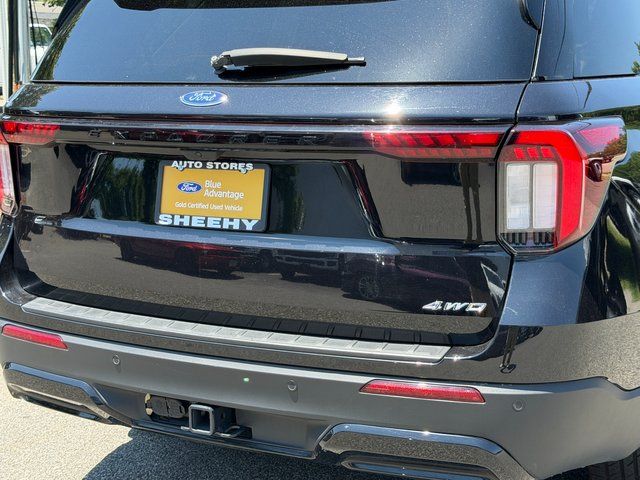 Certified Used 2025 Agate Black Metallic Ford ST-Line image 38
