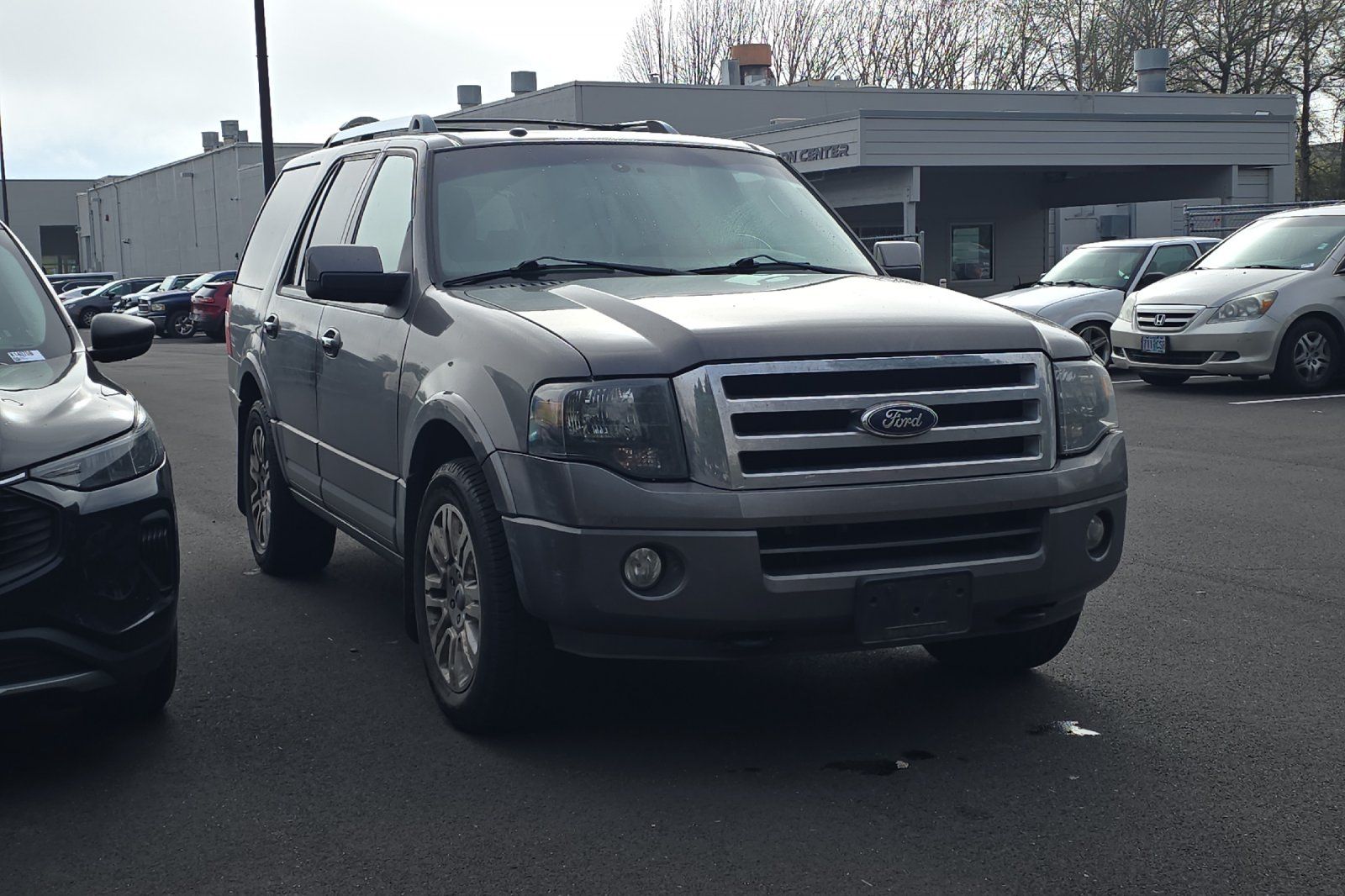 View vehicle photo 2