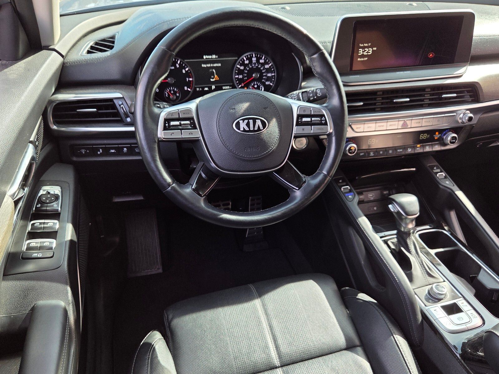 Used 2021 Silver Kia SX image 5