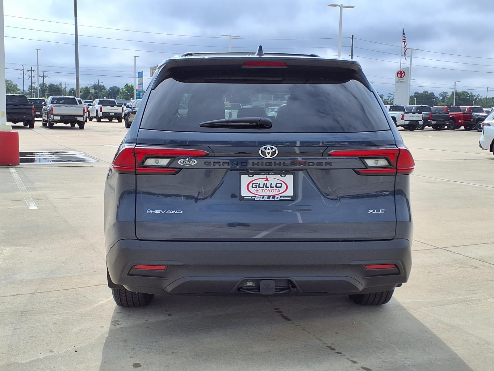 2026 Toyota Grand Highlander Hybrid XLE Gray at Gullo Toyota