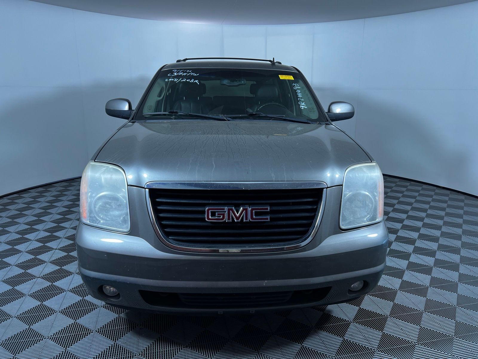 Thumbnail: 2009 GMC Yukon - 2