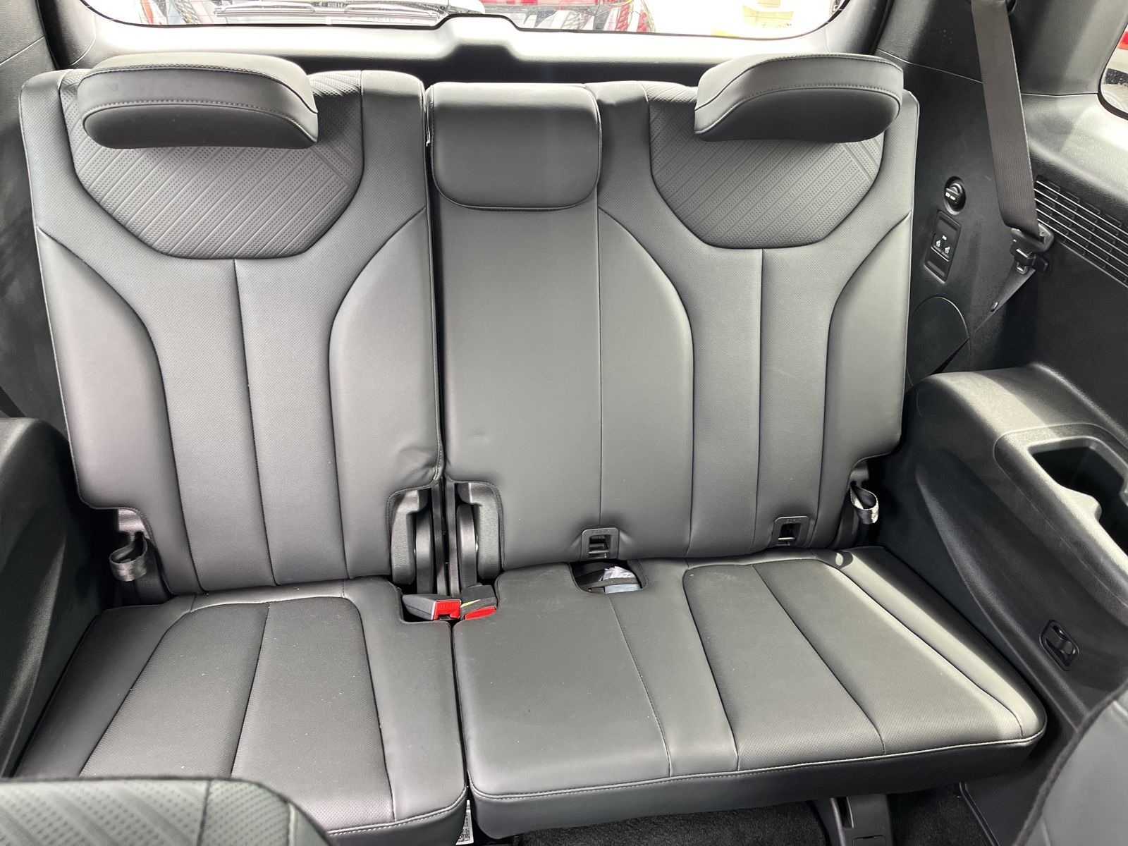 Used 2025 White Hyundai XRT image 25