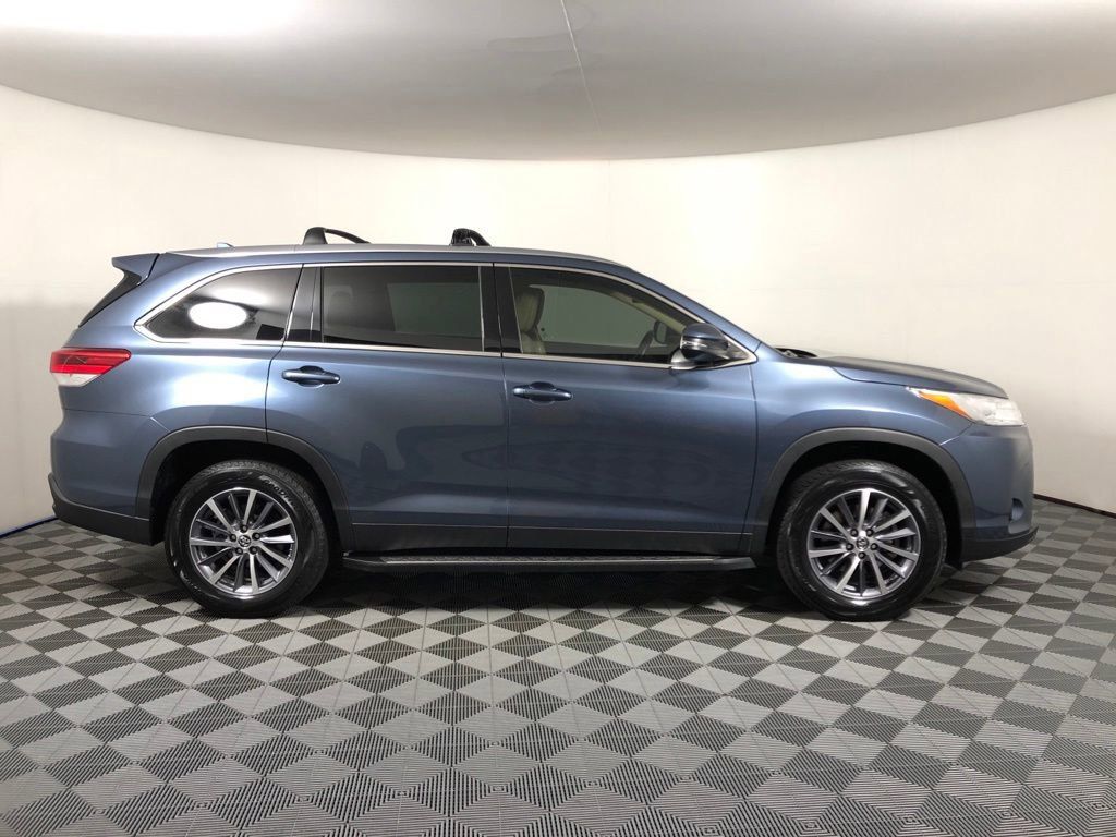 2019 Toyota Highlander XLE 4
