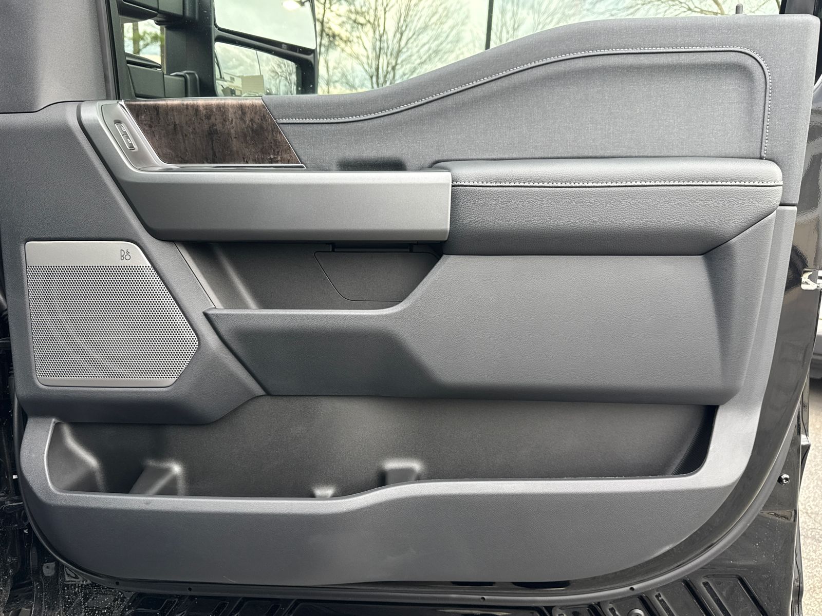 New 2026 Agate Black Metallic Ford F-250® Lariat® image 16