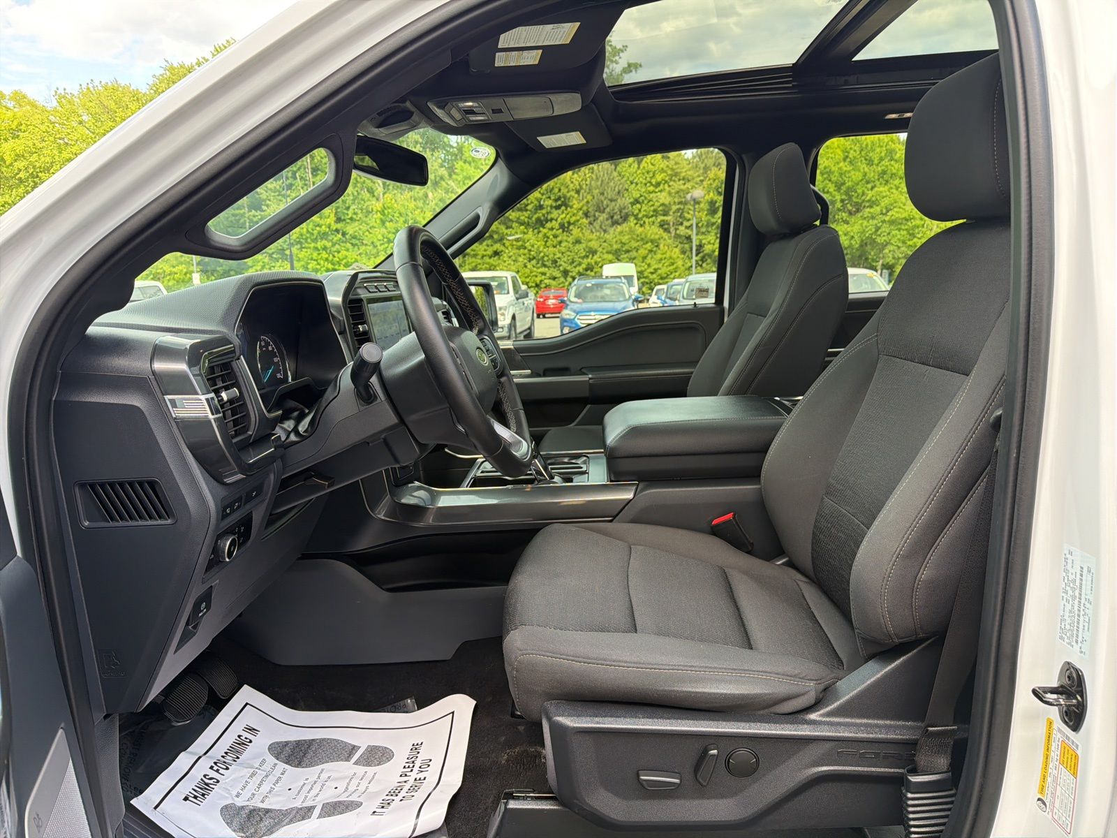 Certified Used 2023 Oxford White Ford XLT image 9