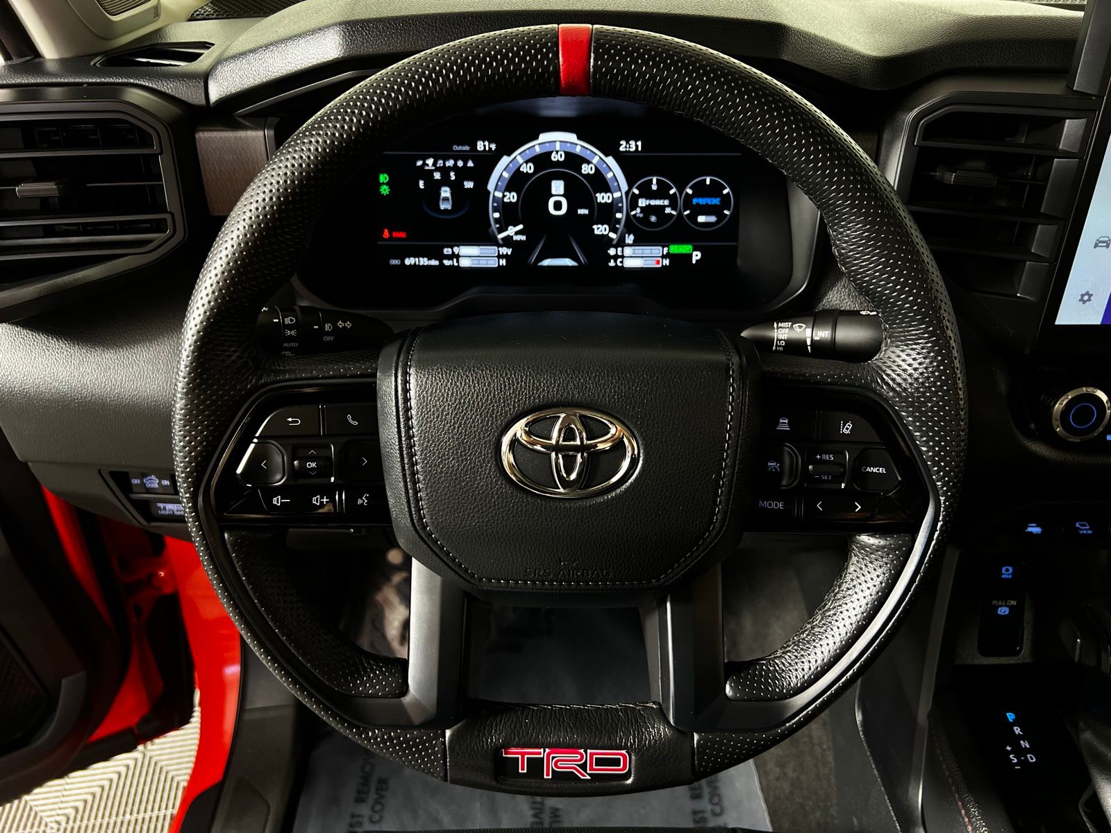 Thumbnail: 2022 Toyota Tundra - 16