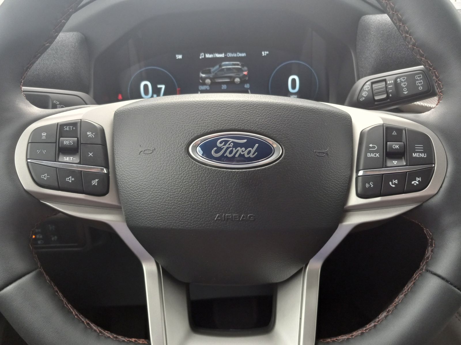 2026 Ford Explorer image 19