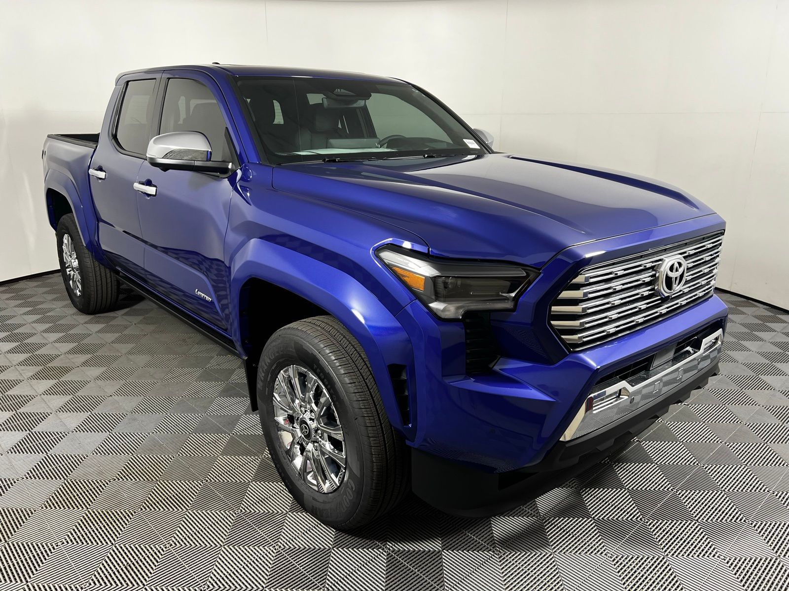 Thumbnail: 2025 Toyota Tacoma - 3