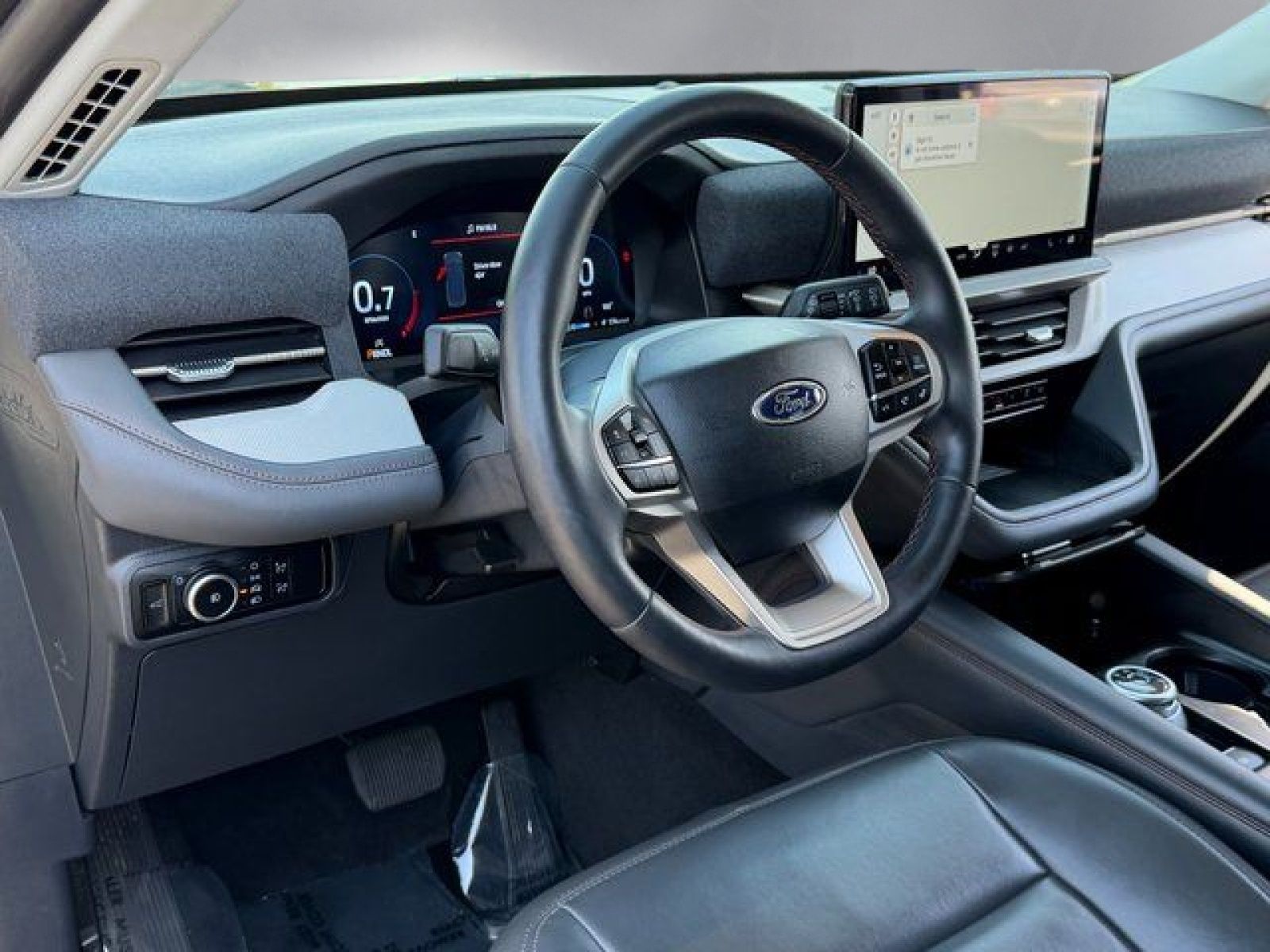 Certified Used 2025 Carbonized Gray Metallic Ford Active image 3