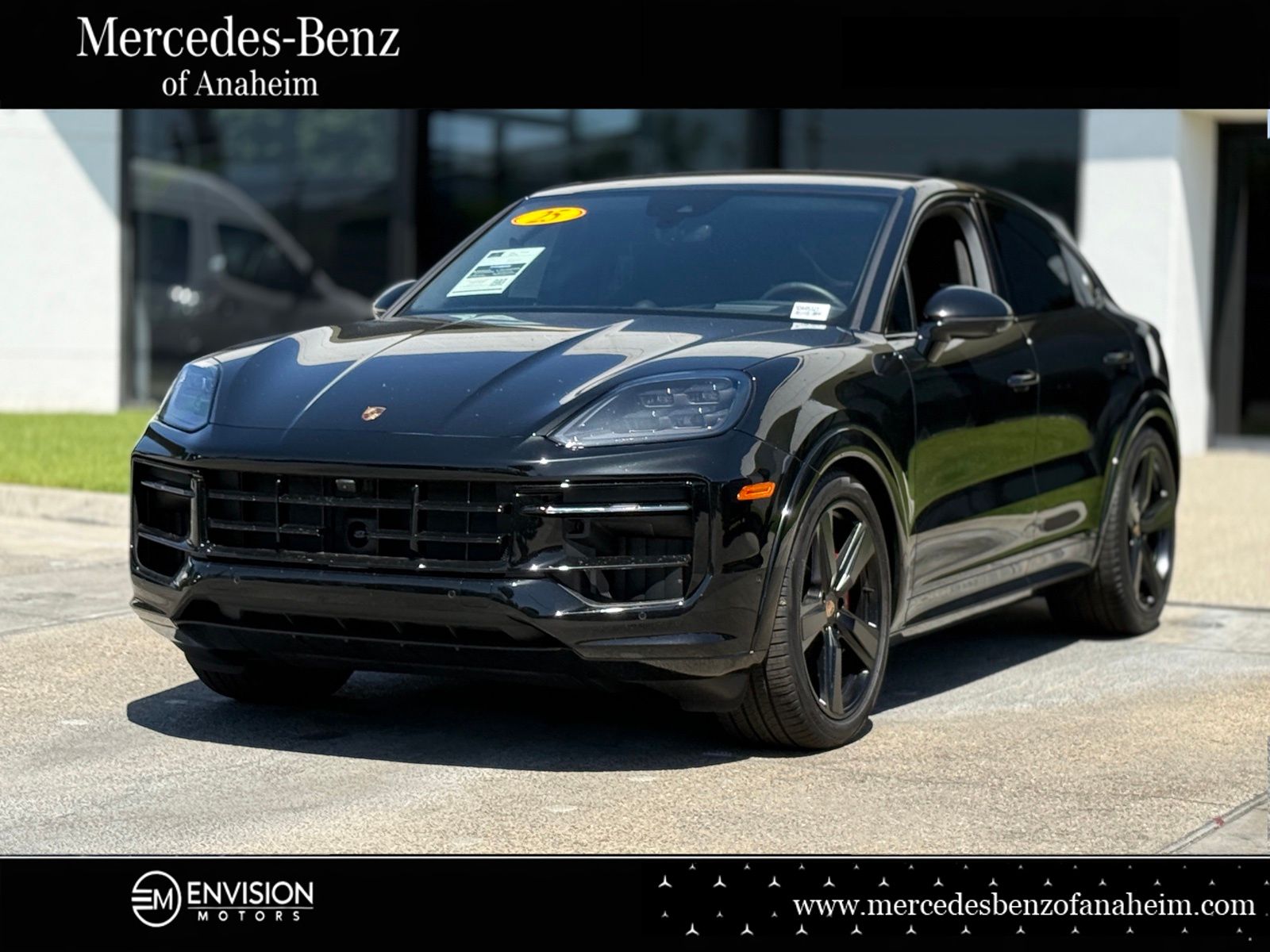 Chromite Black Metallic 2025 Porsche Cayenne Coupe GTS AWD Coupe All-Wheel Drive 8-Speed Automatic