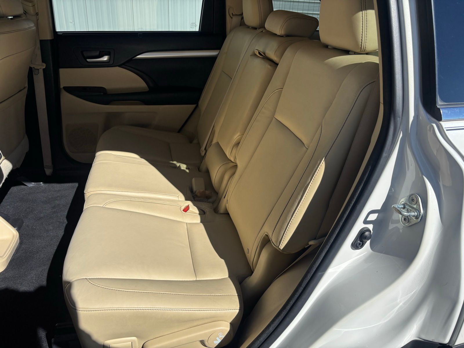 Used Car 2015 Toyota Highlander  Xle V6 For Sale Under $20,000 In Austin, Texas