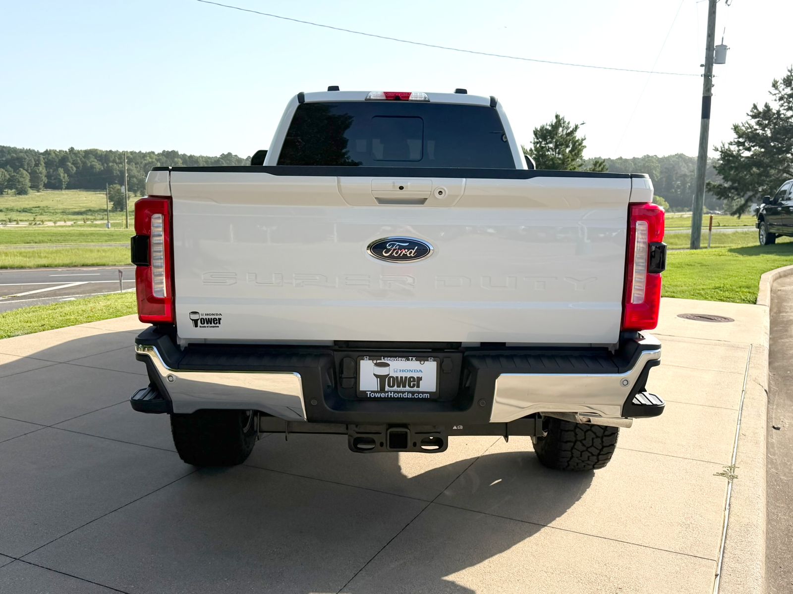 Used 2025 Star White Metallic Tri-Coat Ford Lariat image 5
