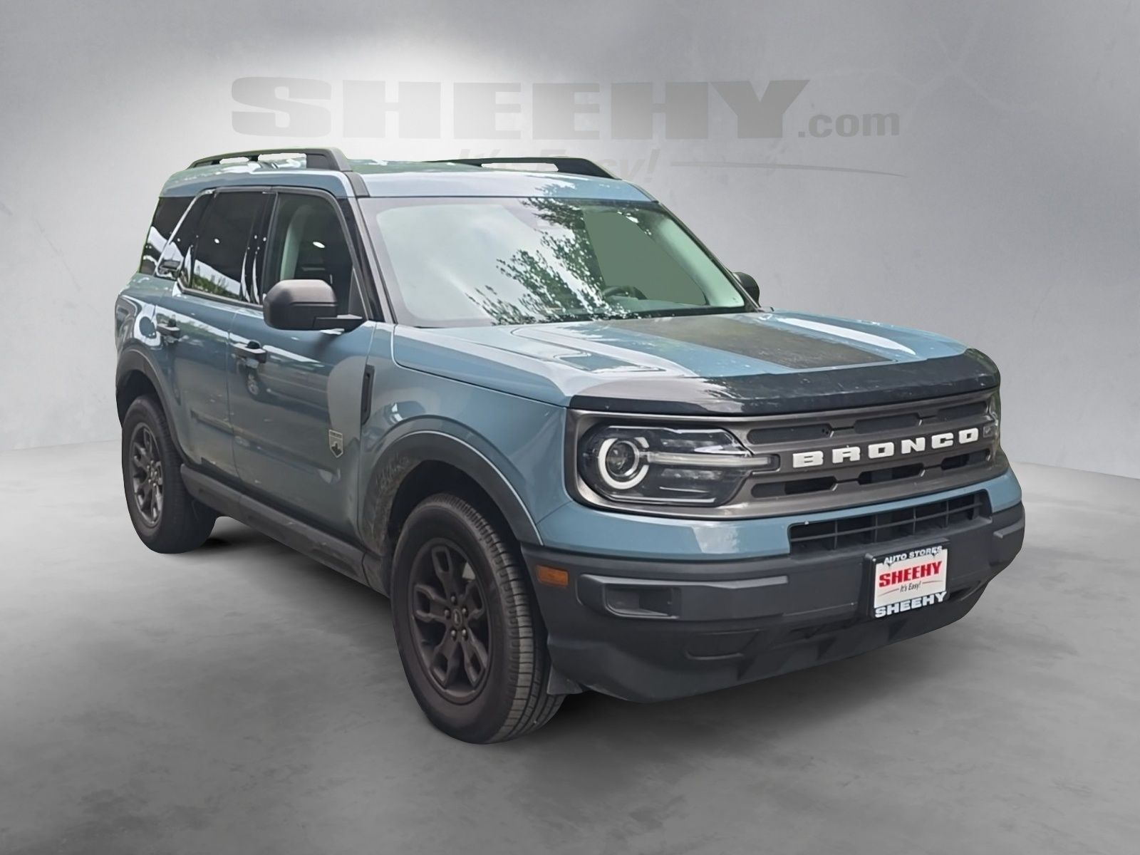 Used 2022  Ford Big Bend image 2