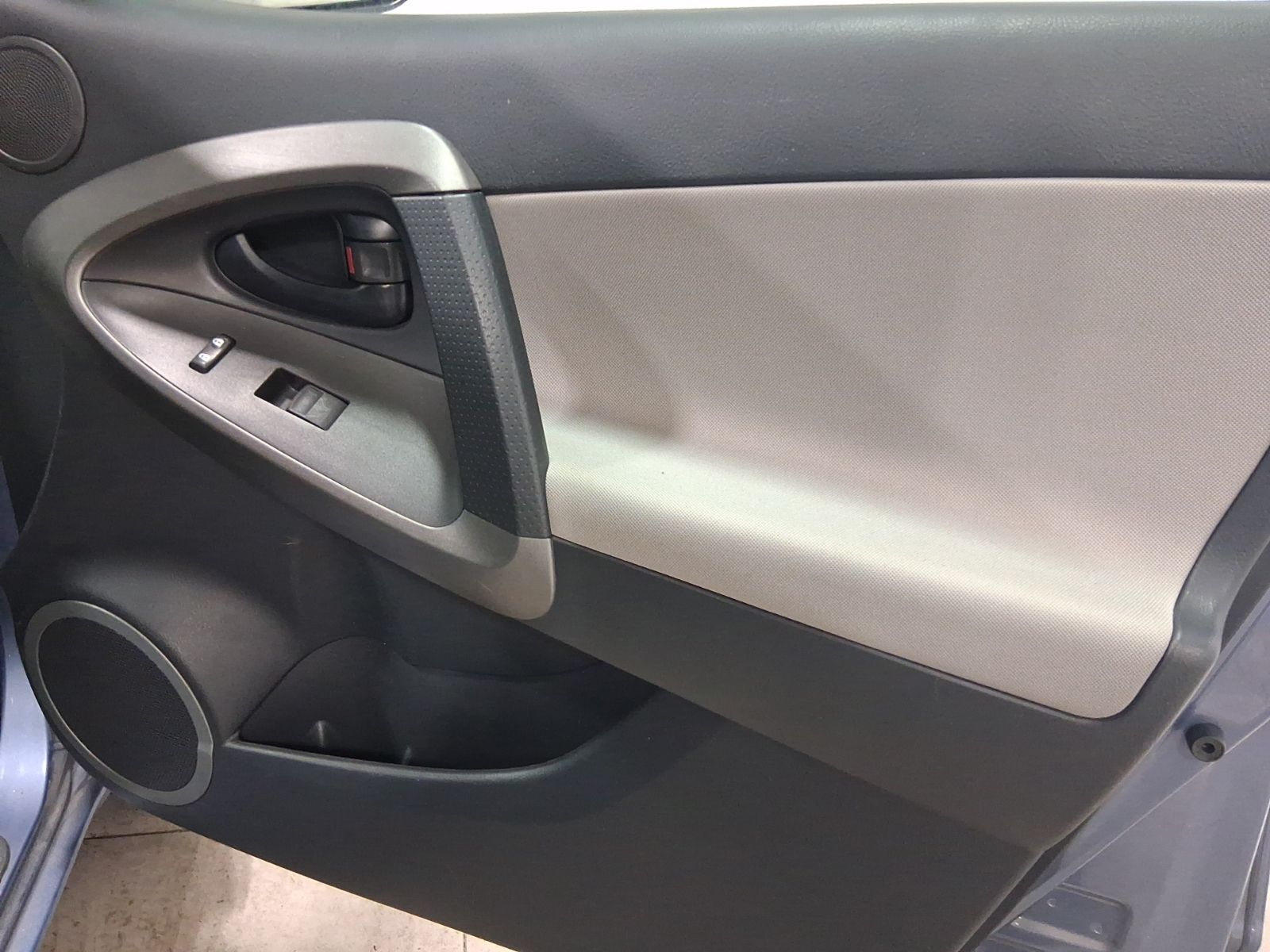 Used Car 2011 Toyota Rav4  Base For Sale Under $12,000 In Austin, Texas