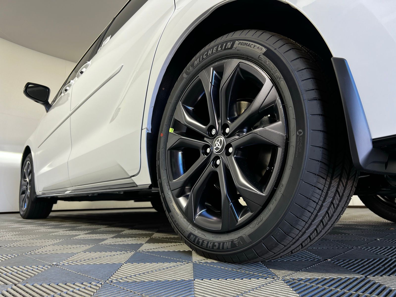 2025 Toyota Sienna XSE 26