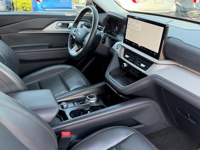 Certified Used 2025 Carbonized Gray Metallic Ford Active image 9