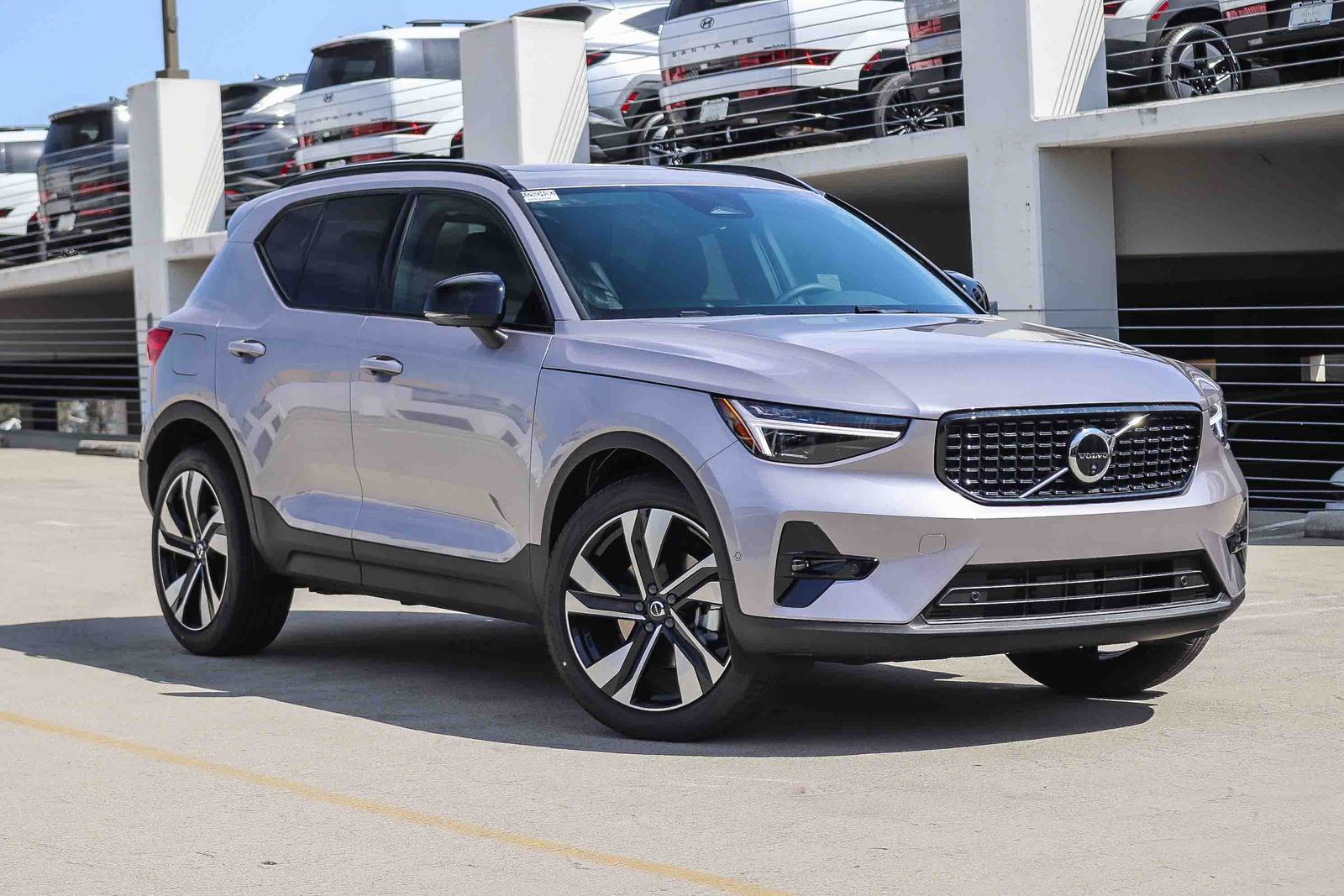 2026 Volvo XC40 B5 Ultra