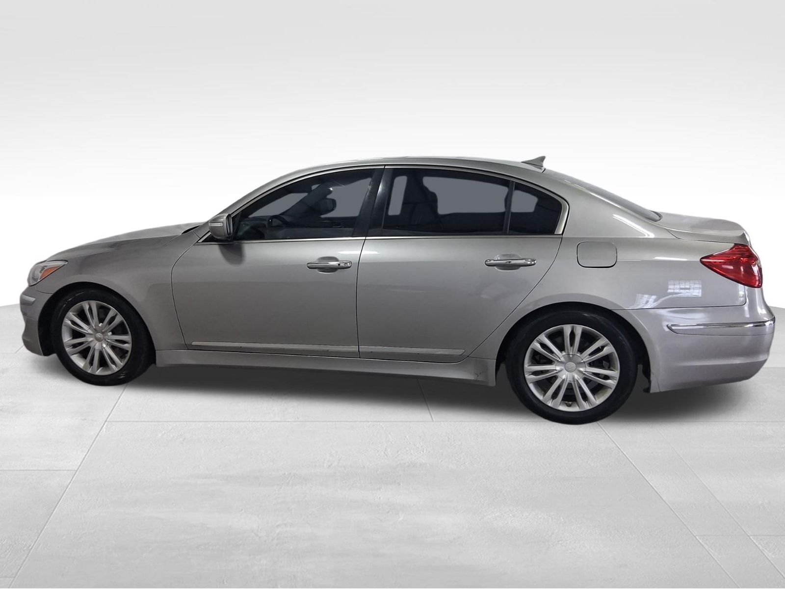 Used Car 2012 Hyundai Genesis  5.0 For Sale Under $10,000 In Austin, Texas
