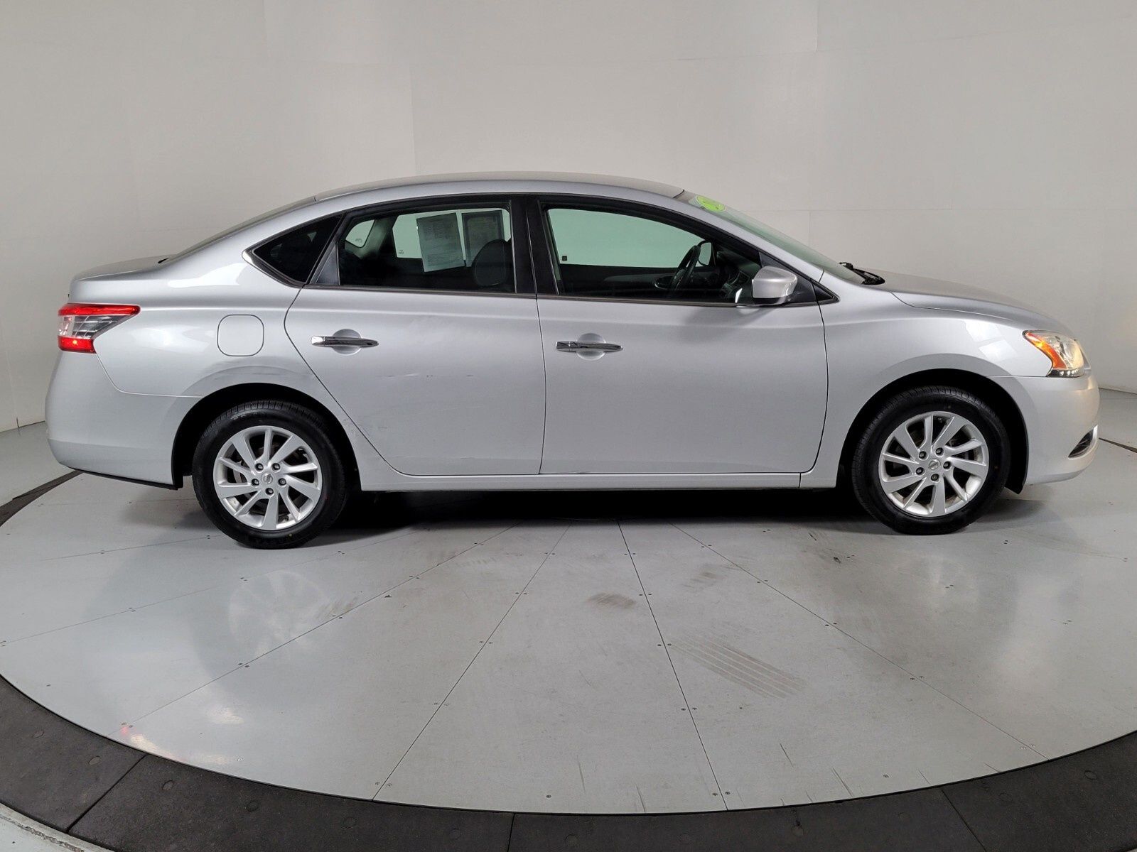 2014 Nissan Sentra SV 3