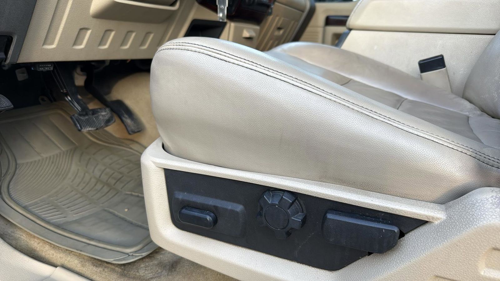 Used Car 2010 Ford F-250sd  Lariat For Sale Under $15,000 In Austin, Texas