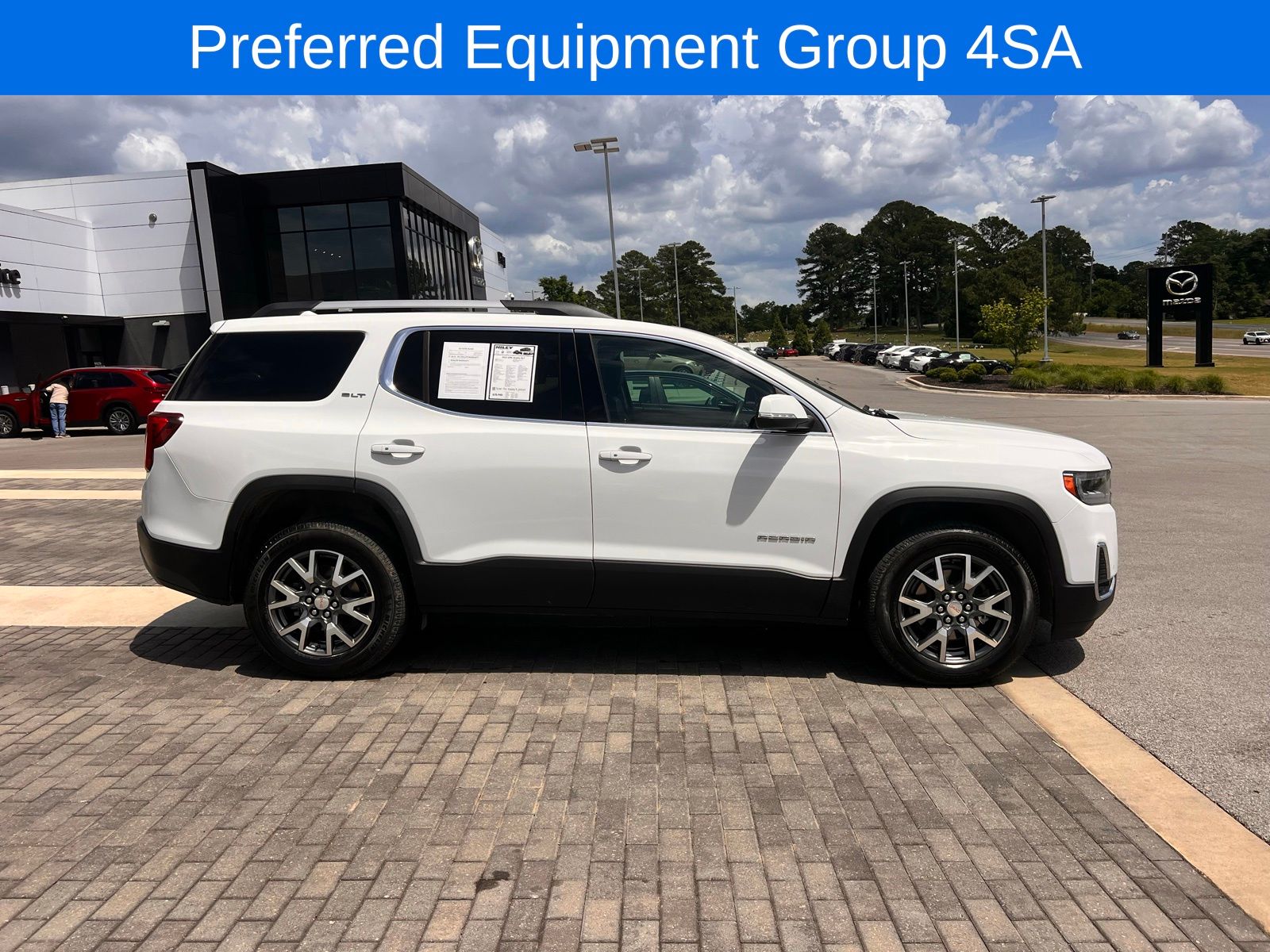 View vehicle photo 4