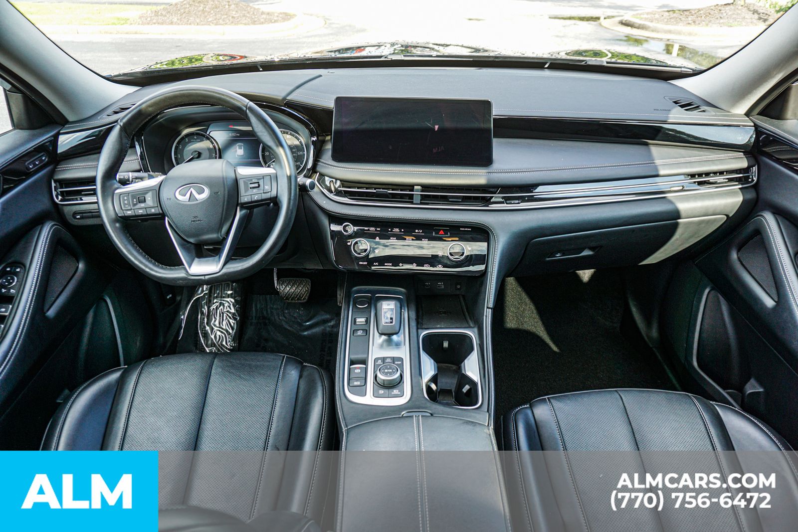 Used 2025 Black INFINITI PURE image 28