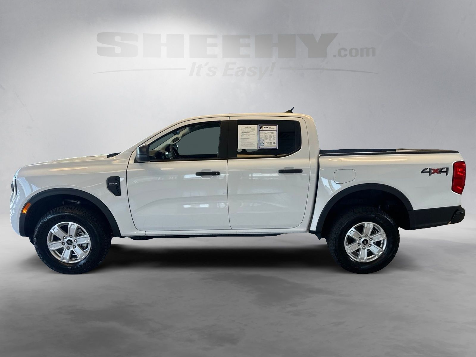 Certified Used 2025 Oxford White Ford XL image 15