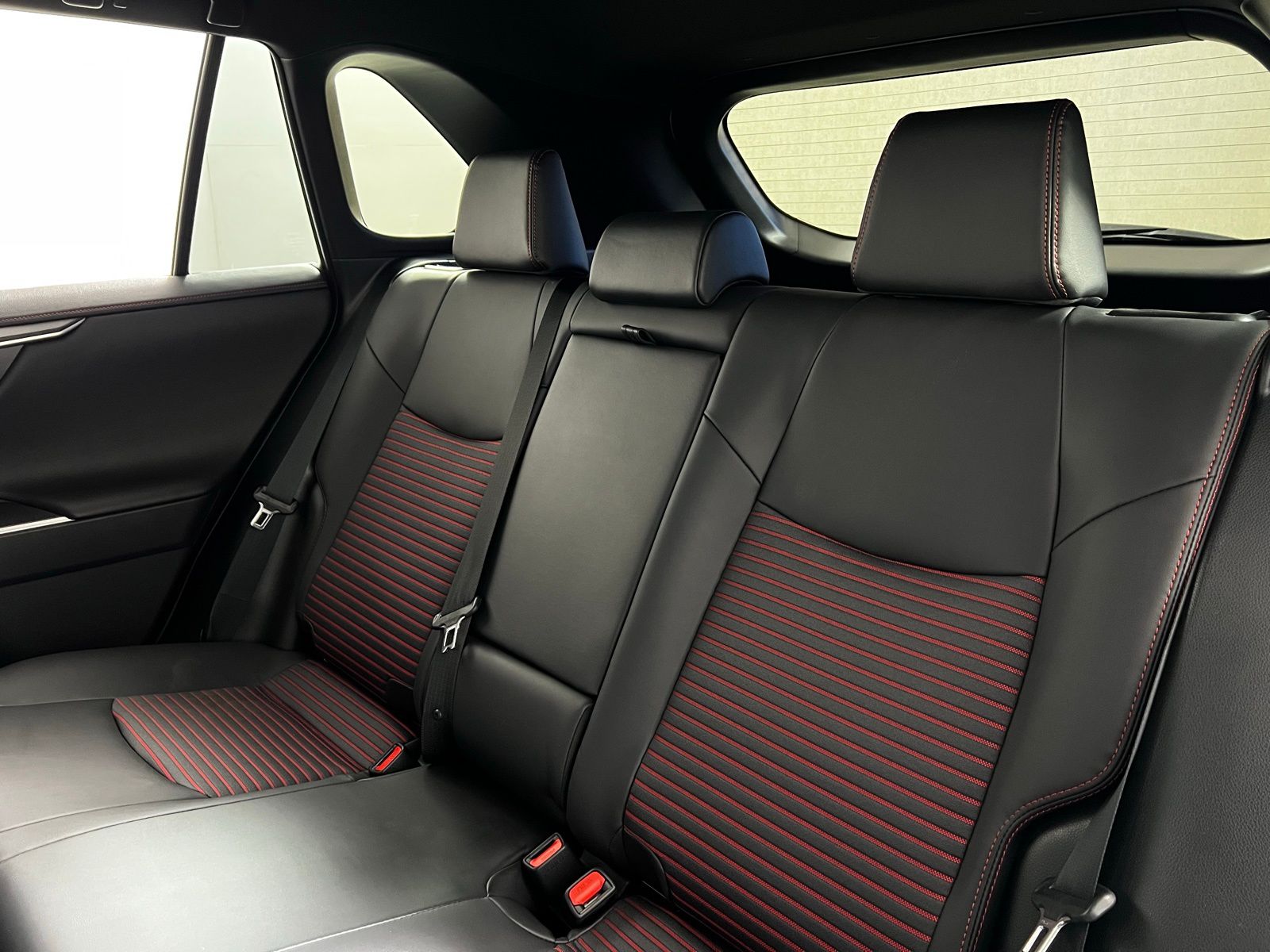 Thumbnail: 2025 Toyota RAV4 - 24