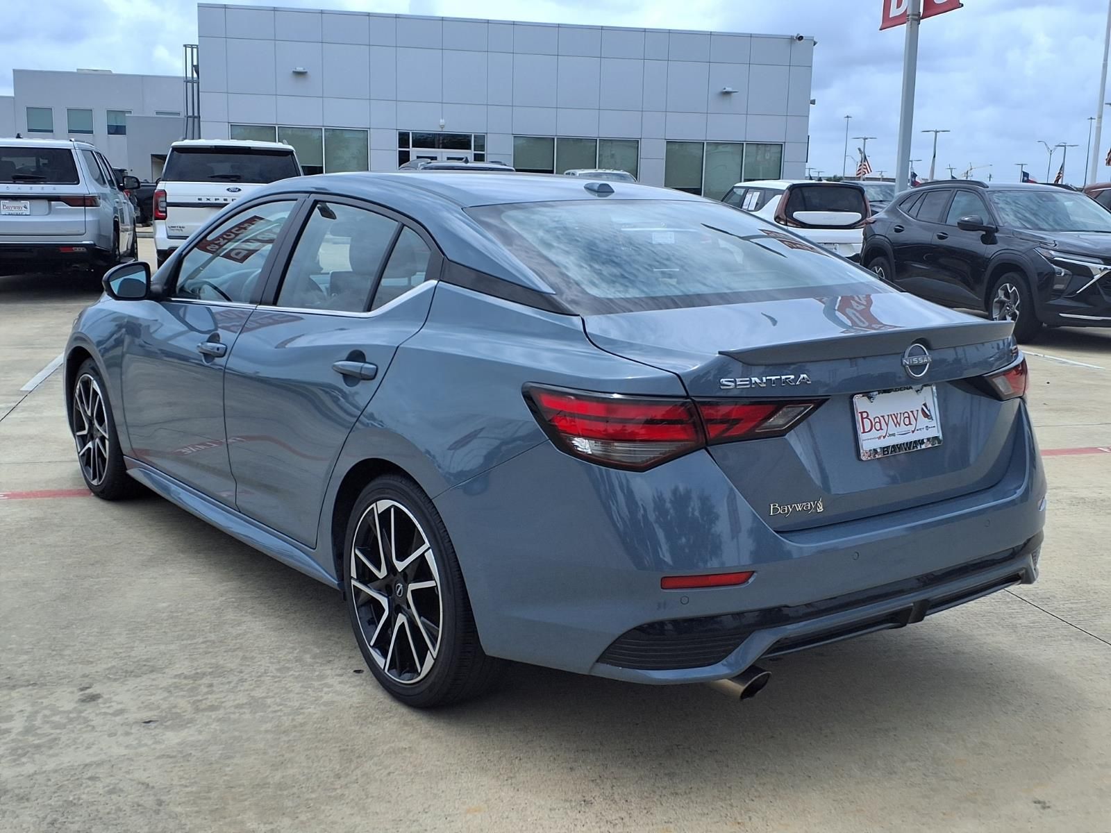 2025 Nissan Sentra SR Gray at Bravo Nissan