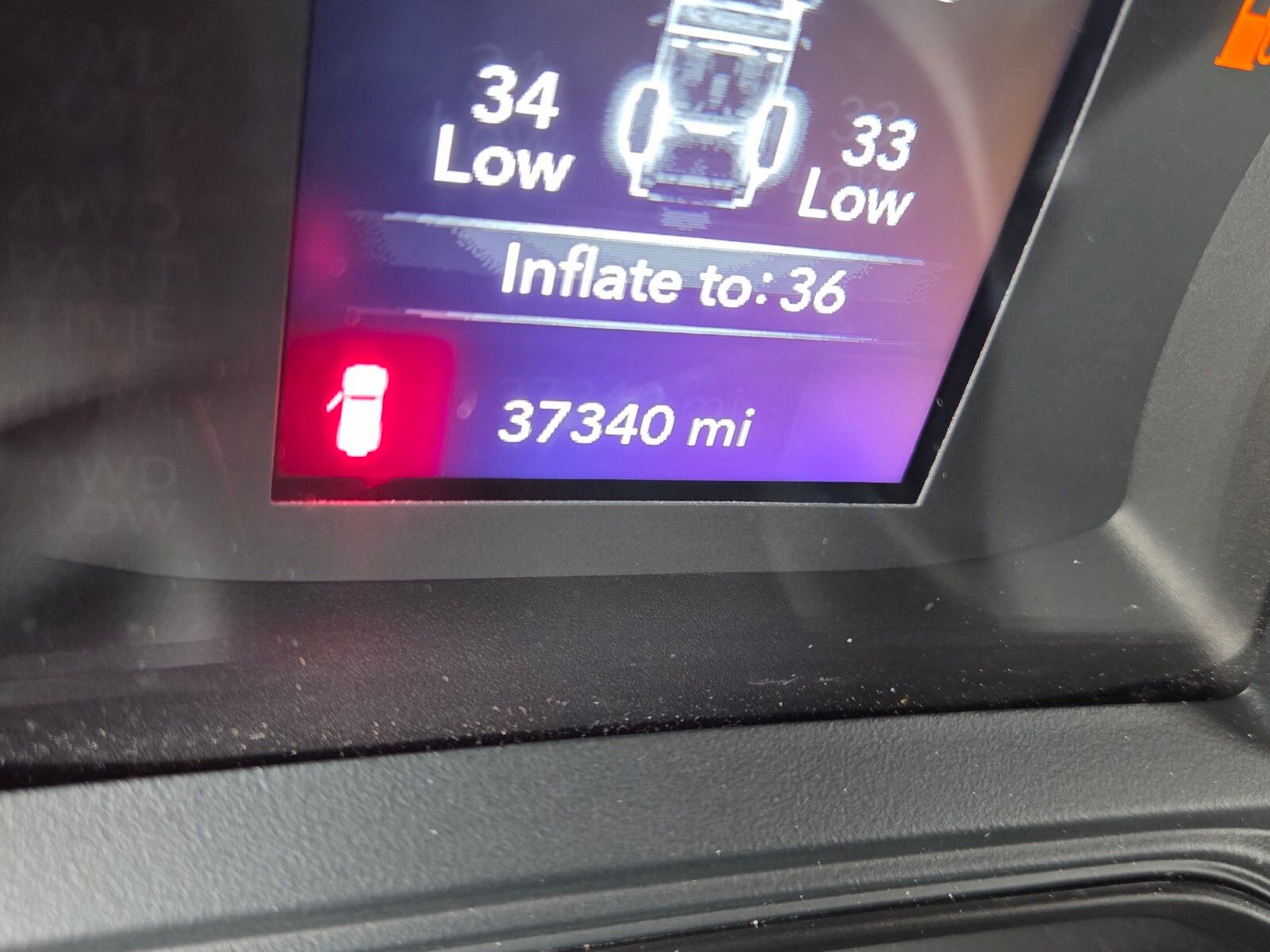 Used 2025 Red Jeep Sport S image 27