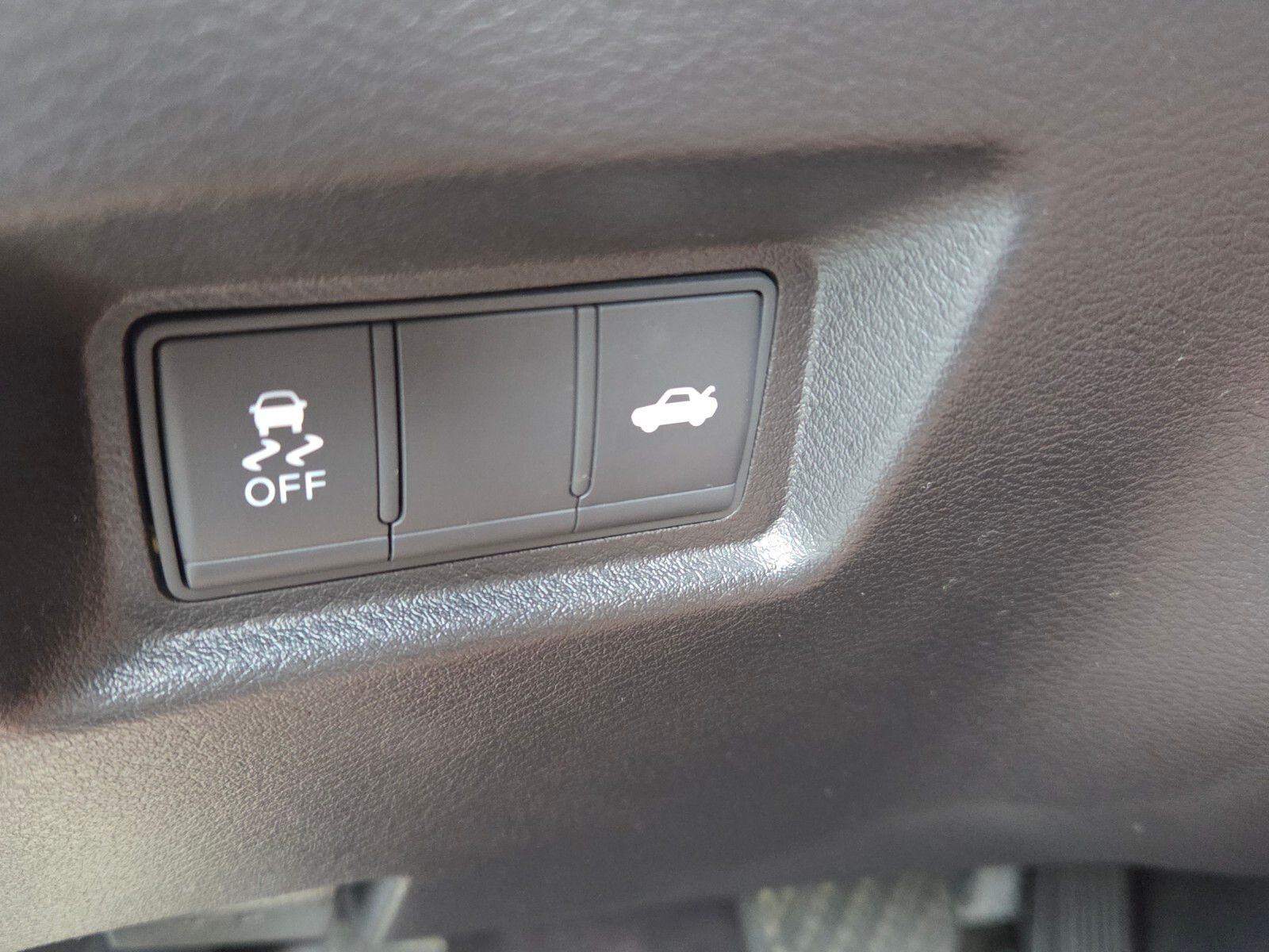 Used 2024 Black INFINITI LUXE image 28