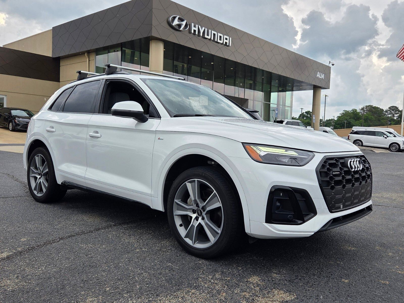 2025 Audi Q5 45 Premium's photo