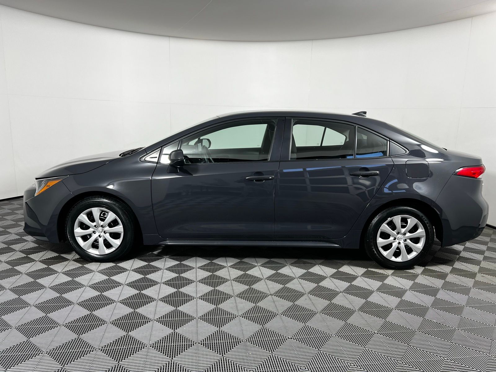 Thumbnail: 2024 Toyota Corolla - 8