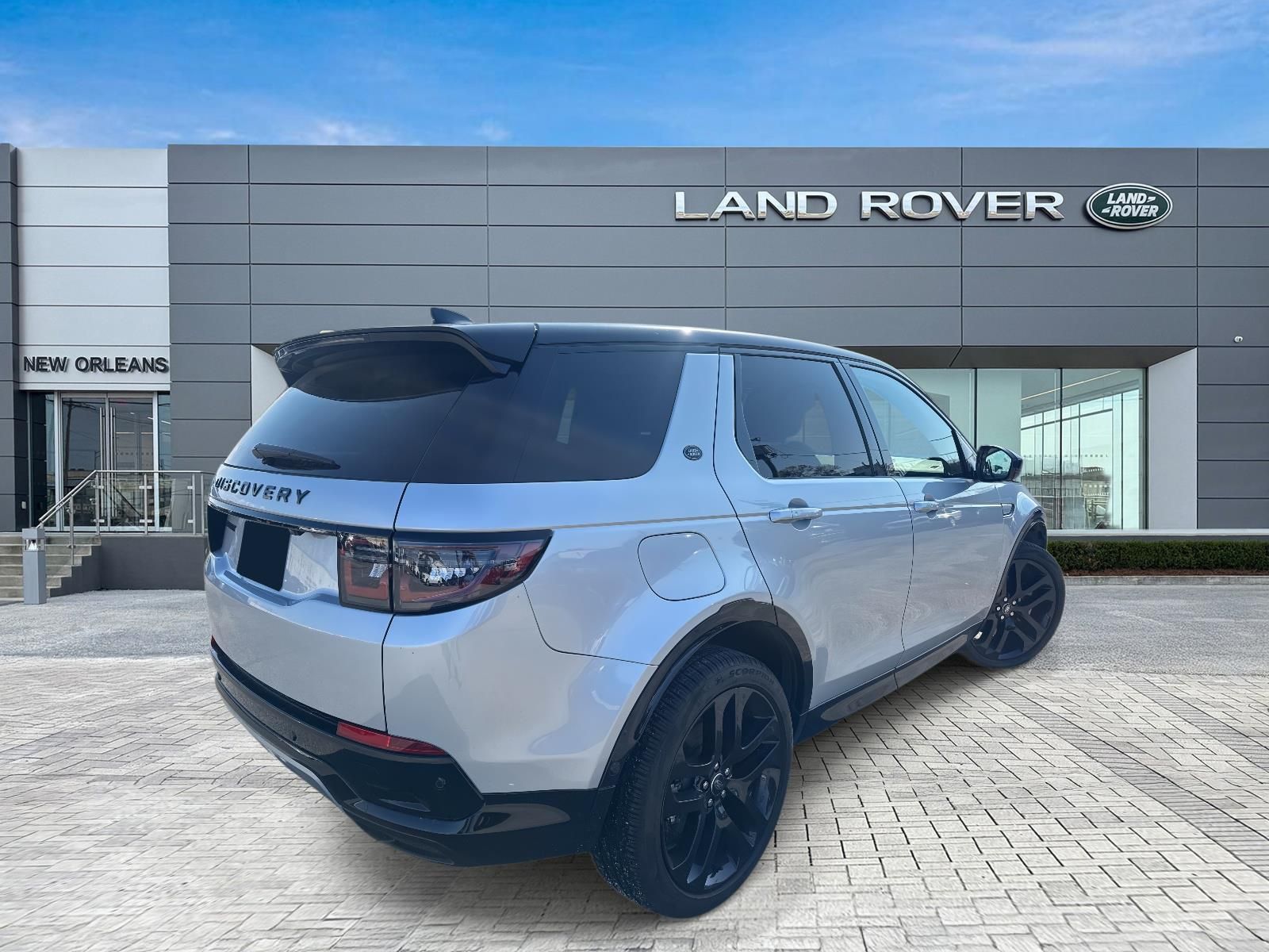 View vehicle photo 6