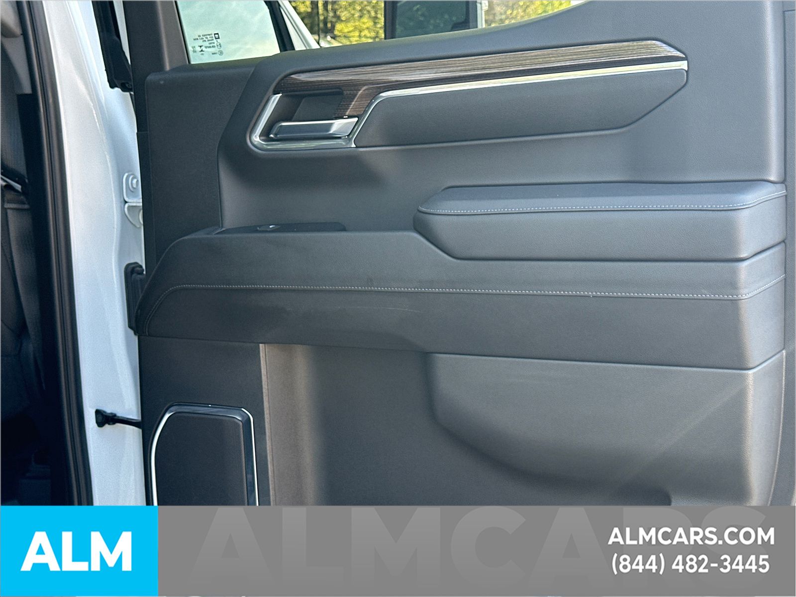Used 2024 White Chevrolet RST image 35