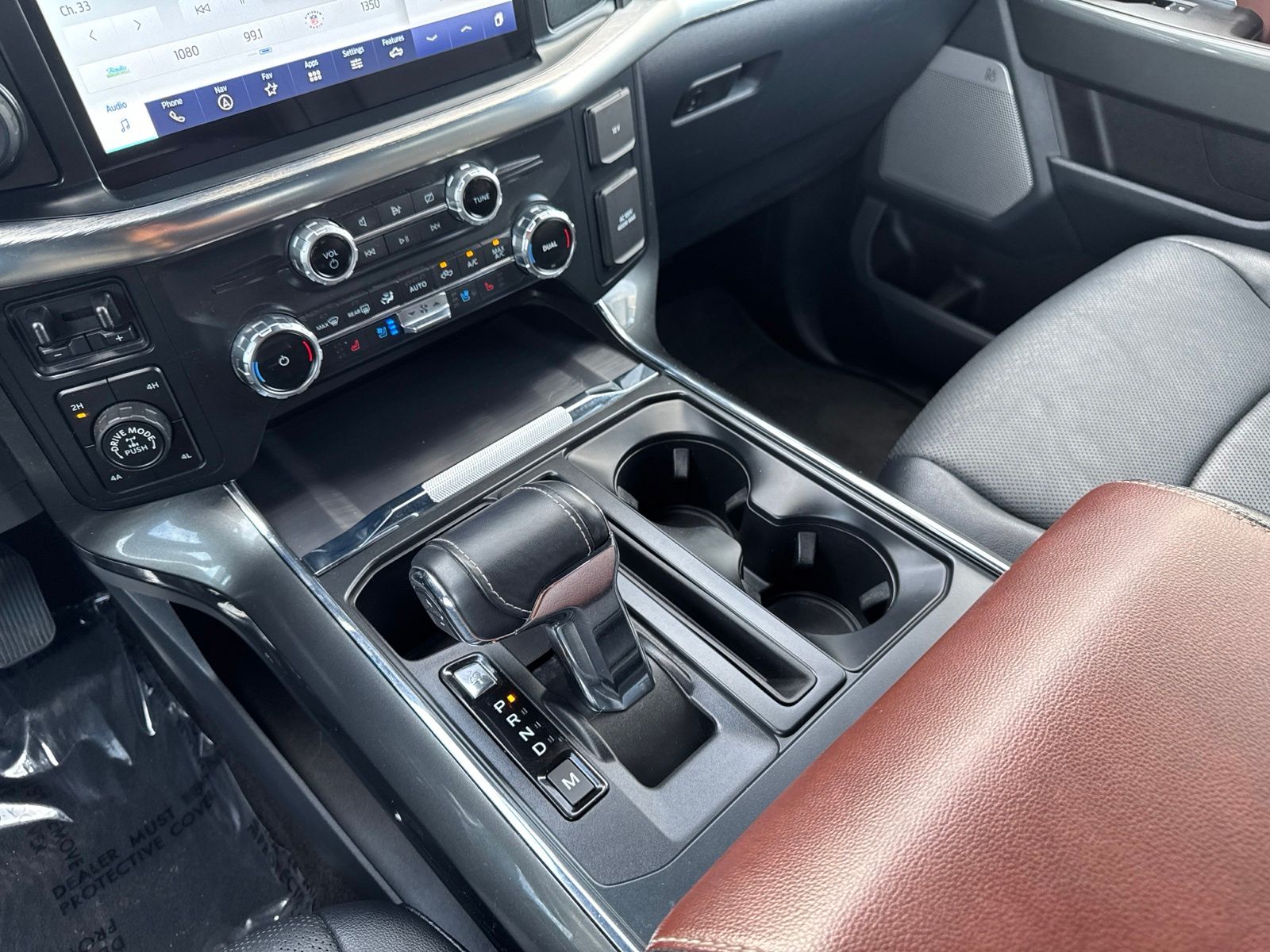Used 2022 Agate Black Metallic Ford Lariat image 30