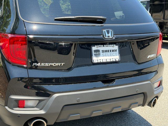 Used 2024 Crystal Black Pearl Honda EX-L image 19