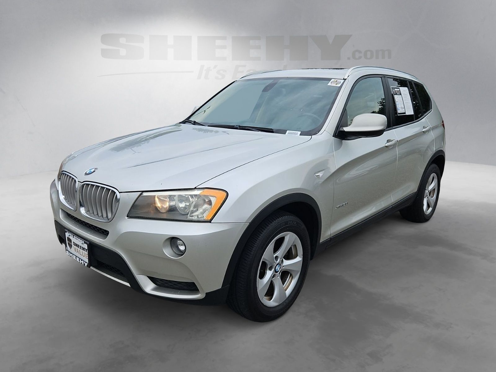Used 2011 Silver BMW xDrive28i image 16